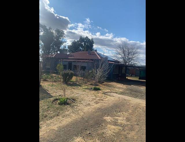 FARM FOR SALE IN BLOEMSPRUIT